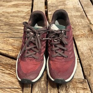 Salomon Women’s OUTline Hiking Shoe With Contagrip